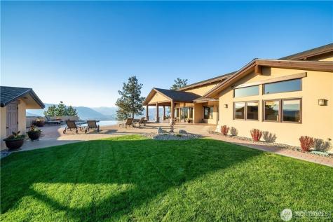 300 Hawks Ridge Road Chelan WA 98816