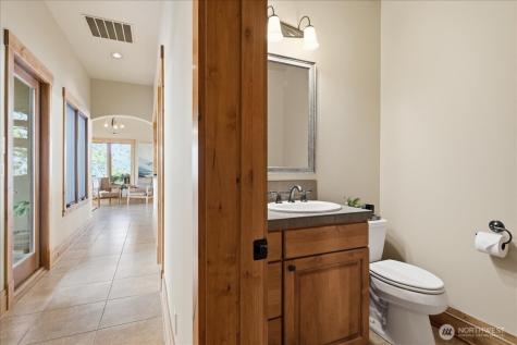 300 Hawks Ridge Road Chelan WA 98816