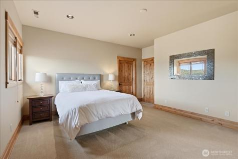 300 Hawks Ridge Road Chelan WA 98816