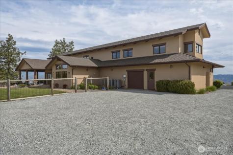300 Hawks Ridge Road Chelan WA 98816
