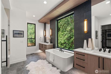 10230 SE 13th Place Bellevue WA 98004