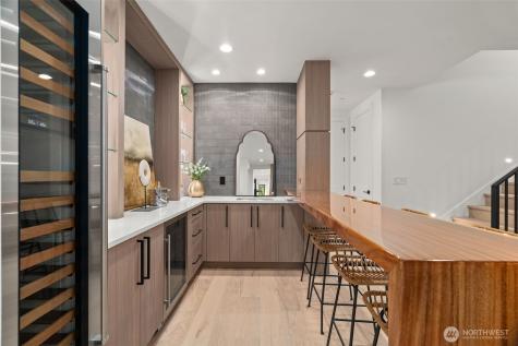 10230 SE 13th Place Bellevue WA 98004