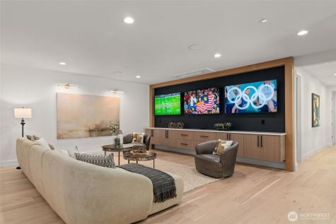 10230 SE 13th Place Bellevue WA 98004