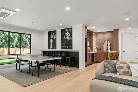 10230 SE 13th Place Bellevue WA 98004