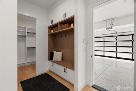 10230 SE 13th Place Bellevue WA 98004