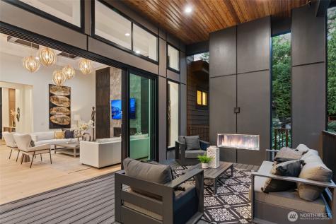 10230 SE 13th Place Bellevue WA 98004