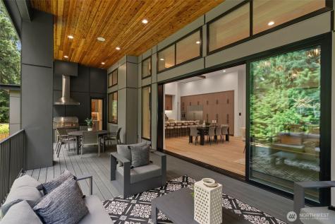 10230 SE 13th Place Bellevue WA 98004