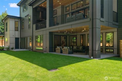 10230 SE 13th Place Bellevue WA 98004