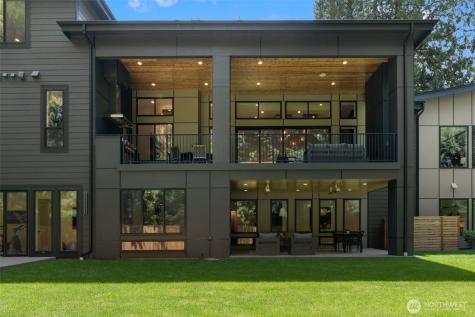 10230 SE 13th Place Bellevue WA 98004