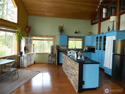 46 Little Bear Lane Tonasket WA 98855