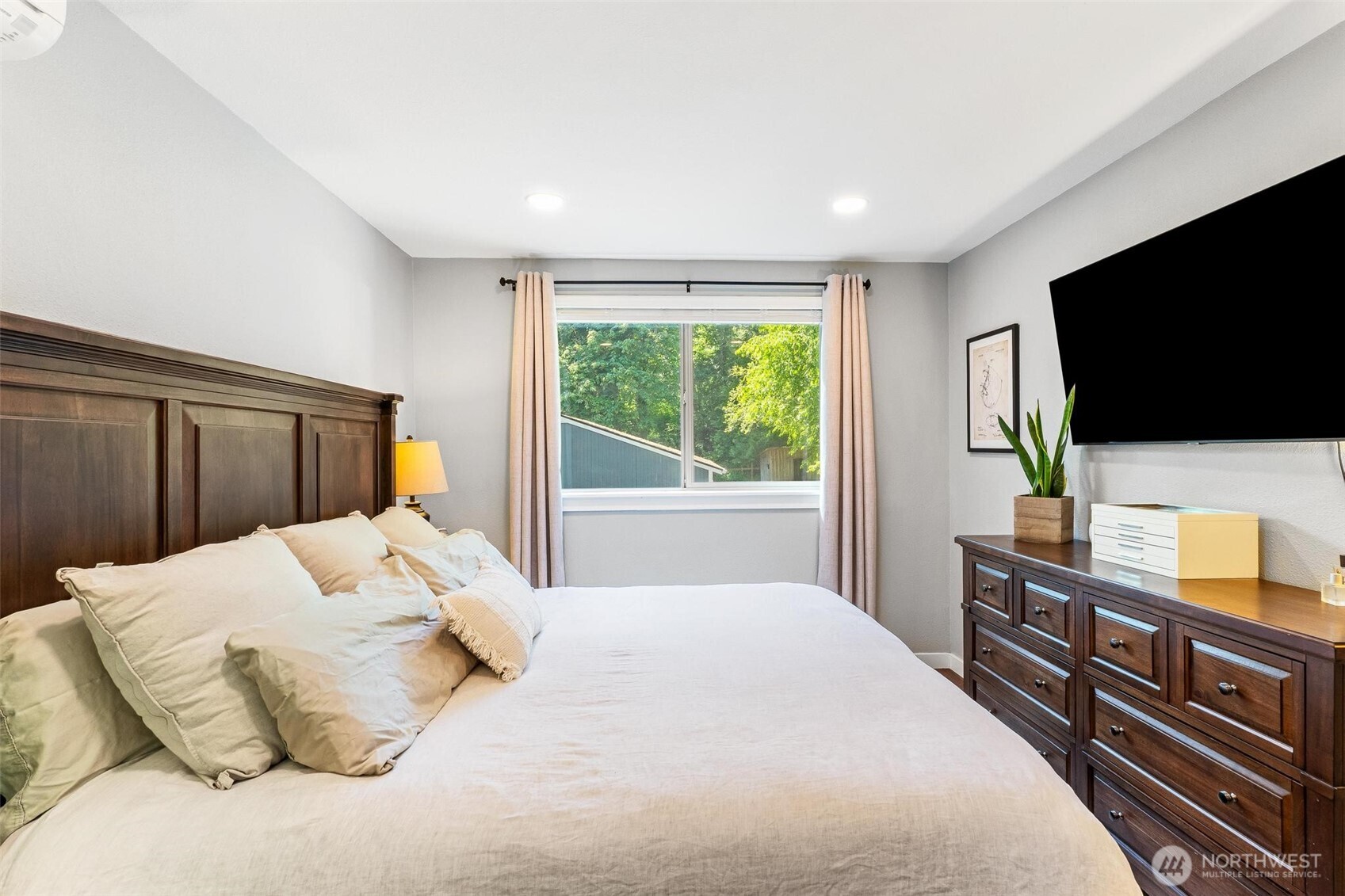 18925 276th Avenue SE Issaquah WA 98027