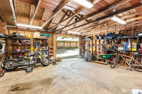 18925 276th Avenue SE Issaquah WA 98027