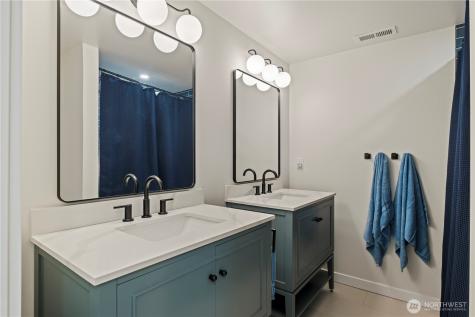 7818 NE 124th Street Kirkland WA 98034