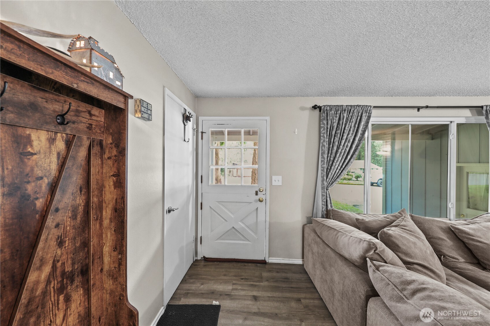 203 S 357th Street Federal Way WA 98003