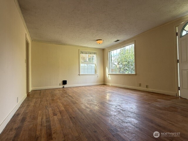 12018 Sand Point Way NE Seattle WA 98125