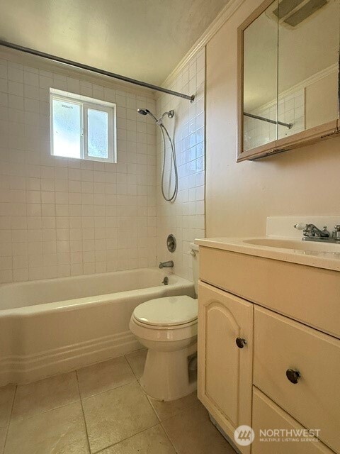 12018 Sand Point Way NE Seattle WA 98125