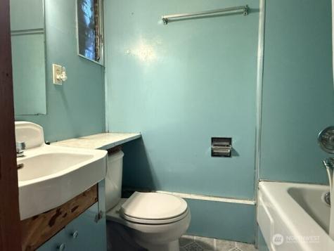 12018 Sand Point Way NE Seattle WA 98125