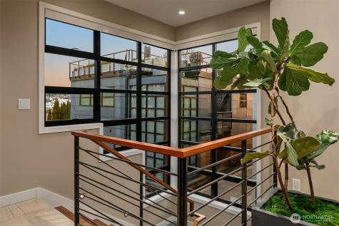 2821 Fairview Avenue E Seattle WA 98102