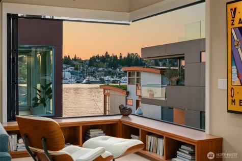 2821 Fairview Avenue E Seattle WA 98102