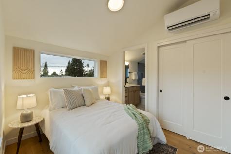 2725 NE 87th Street Seattle WA 98115