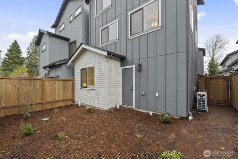 2725 NE 87th Street Seattle WA 98115
