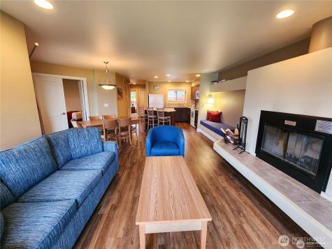 1 Lakeside 708-k Manson WA 98831