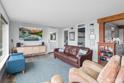 1818 E Lola Beach Lane Oak Harbor WA 98277