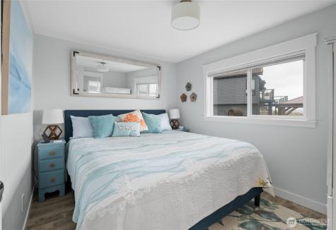 1818 E Lola Beach Lane Oak Harbor WA 98277