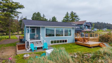 1818 E Lola Beach Lane Oak Harbor WA 98277