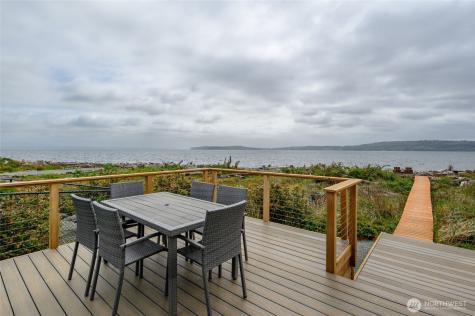 1818 E Lola Beach Lane Oak Harbor WA 98277
