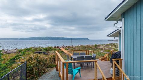 1818 E Lola Beach Lane Oak Harbor WA 98277