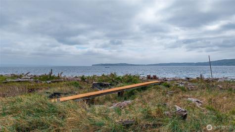 1818 E Lola Beach Lane Oak Harbor WA 98277
