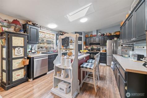 10716 61st Street E Puyallup WA 98372
