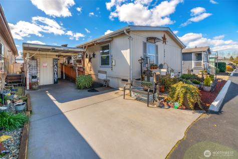 10716 61st Street E Puyallup WA 98372