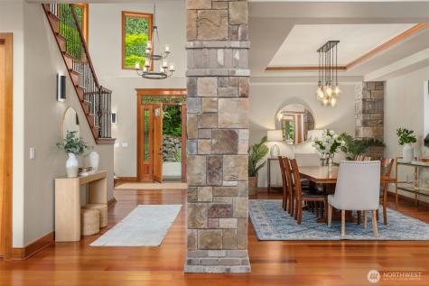 5976 NE Whitmore Way Bainbridge Island WA 98110