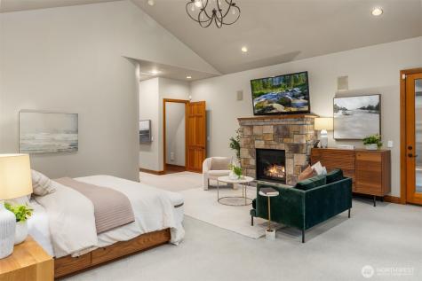 5976 NE Whitmore Way Bainbridge Island WA 98110