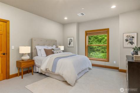 5976 NE Whitmore Way Bainbridge Island WA 98110