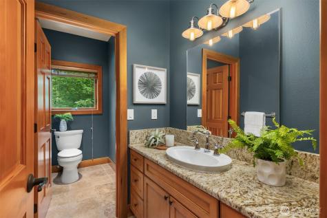 5976 NE Whitmore Way Bainbridge Island WA 98110