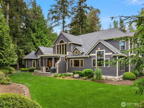 5976 NE Whitmore Way Bainbridge Island WA 98110
