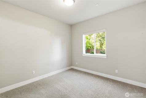 1720 182nd Place SW Lynnwood WA 98037