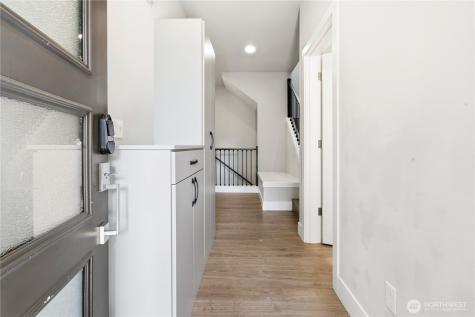 1720 182nd Place SW Lynnwood WA 98037