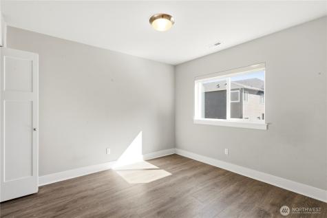 1720 182nd Place SW Lynnwood WA 98037