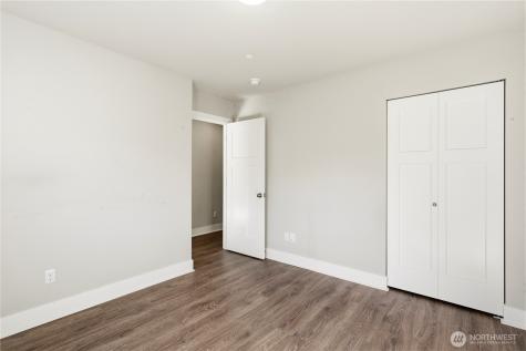 1720 182nd Place SW Lynnwood WA 98037