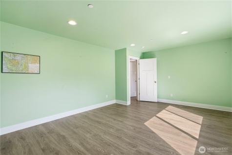 1720 182nd Place SW Lynnwood WA 98037