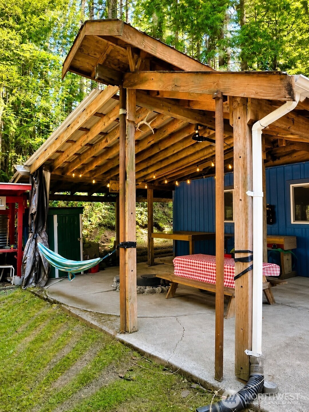 120 N Wynoochee Drive Hoodsport WA 98548