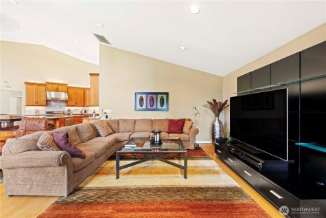 109 211th Place NE Sammamish WA 98074