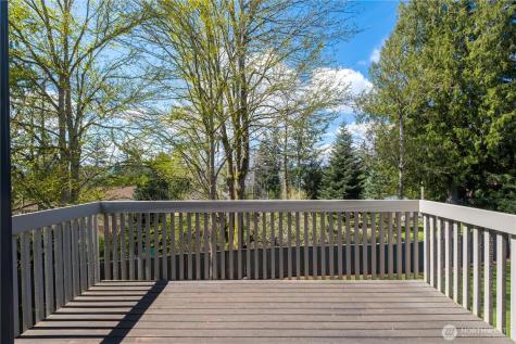 109 211th Place NE Sammamish WA 98074