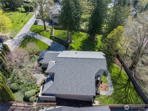 109 211th Place NE Sammamish WA 98074