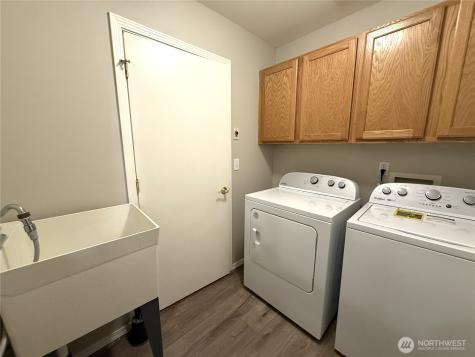 381 Dolphin Avenue NE Ocean Shores WA 98569