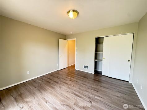 381 Dolphin Avenue NE Ocean Shores WA 98569